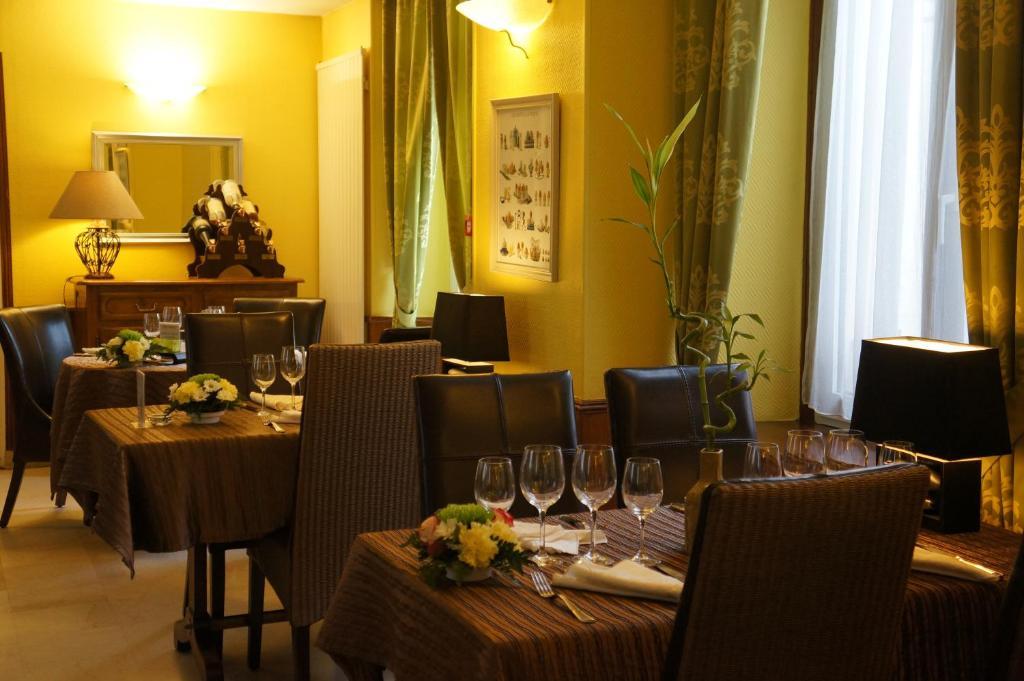 Hotel A La Grace De Dieu Brie-Comte-Robert Eksteriør billede